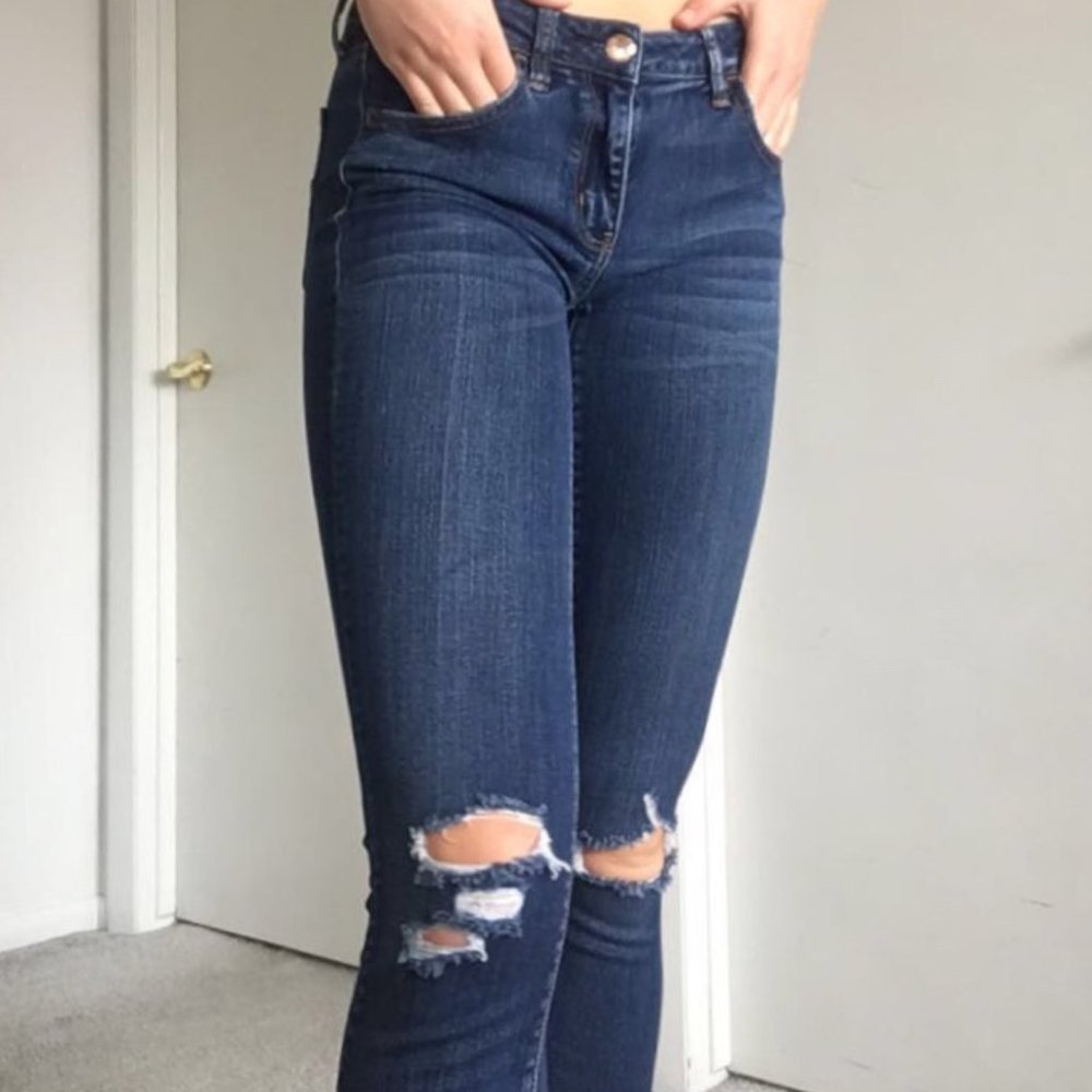 Dark wash distressed American Eagle jeans